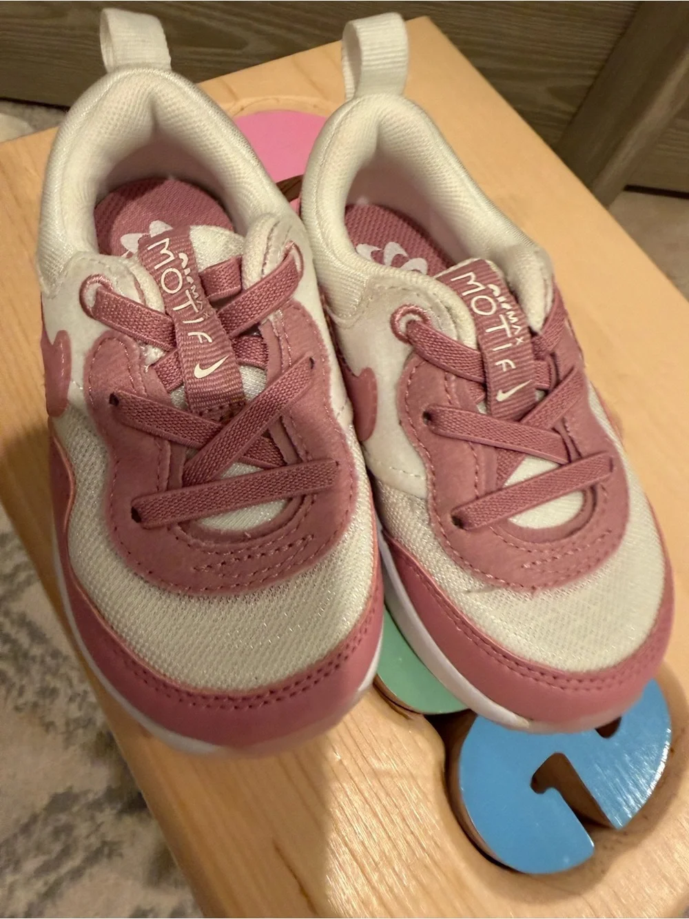 Nike Kids Air Max Pink and Cream Sneakers